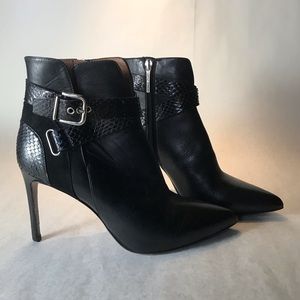 Donald J Pliner_ankle boots black leather